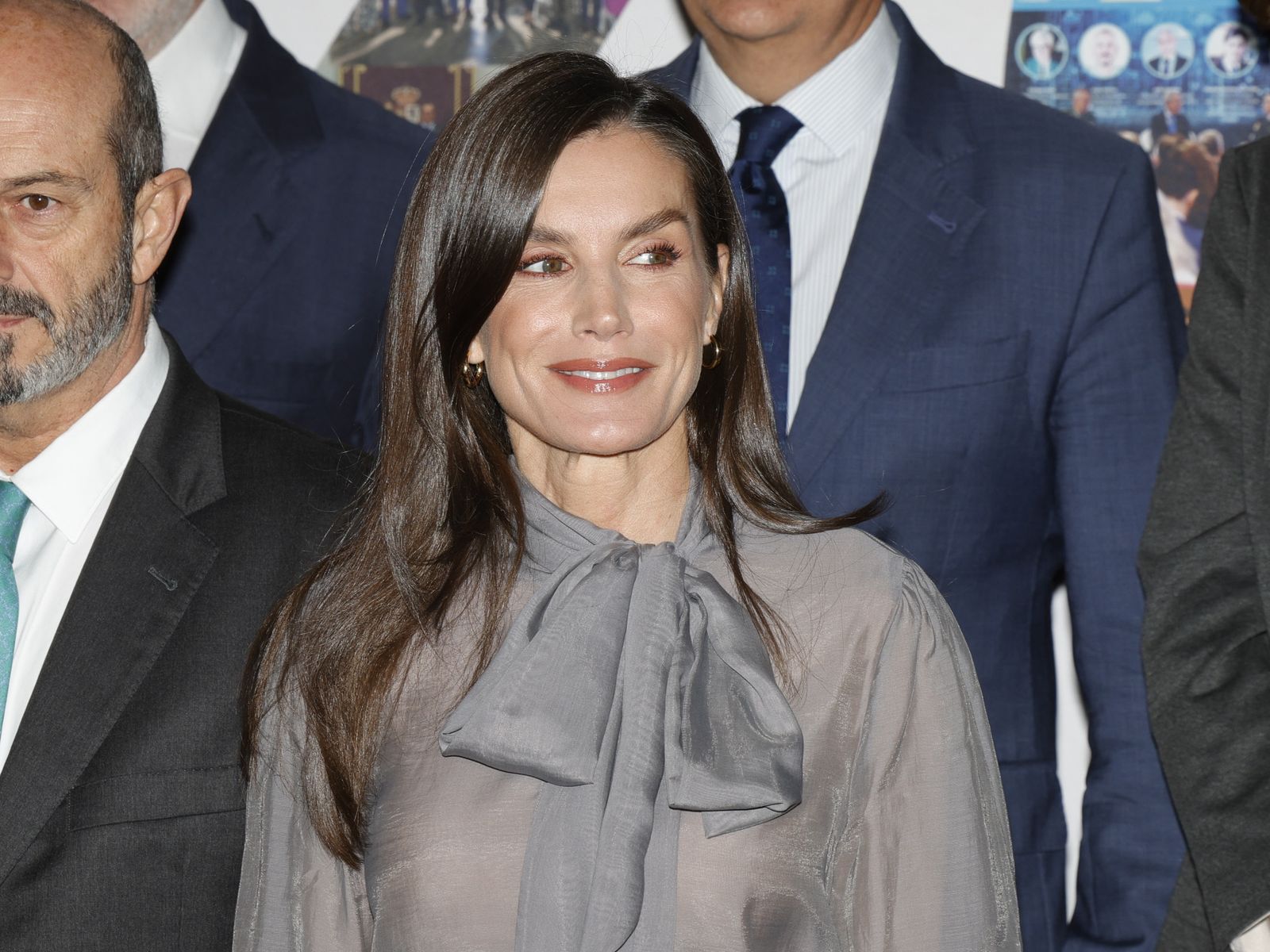 Letizia (que es una reina) demuestra que los zapatos de abuela son tendencia