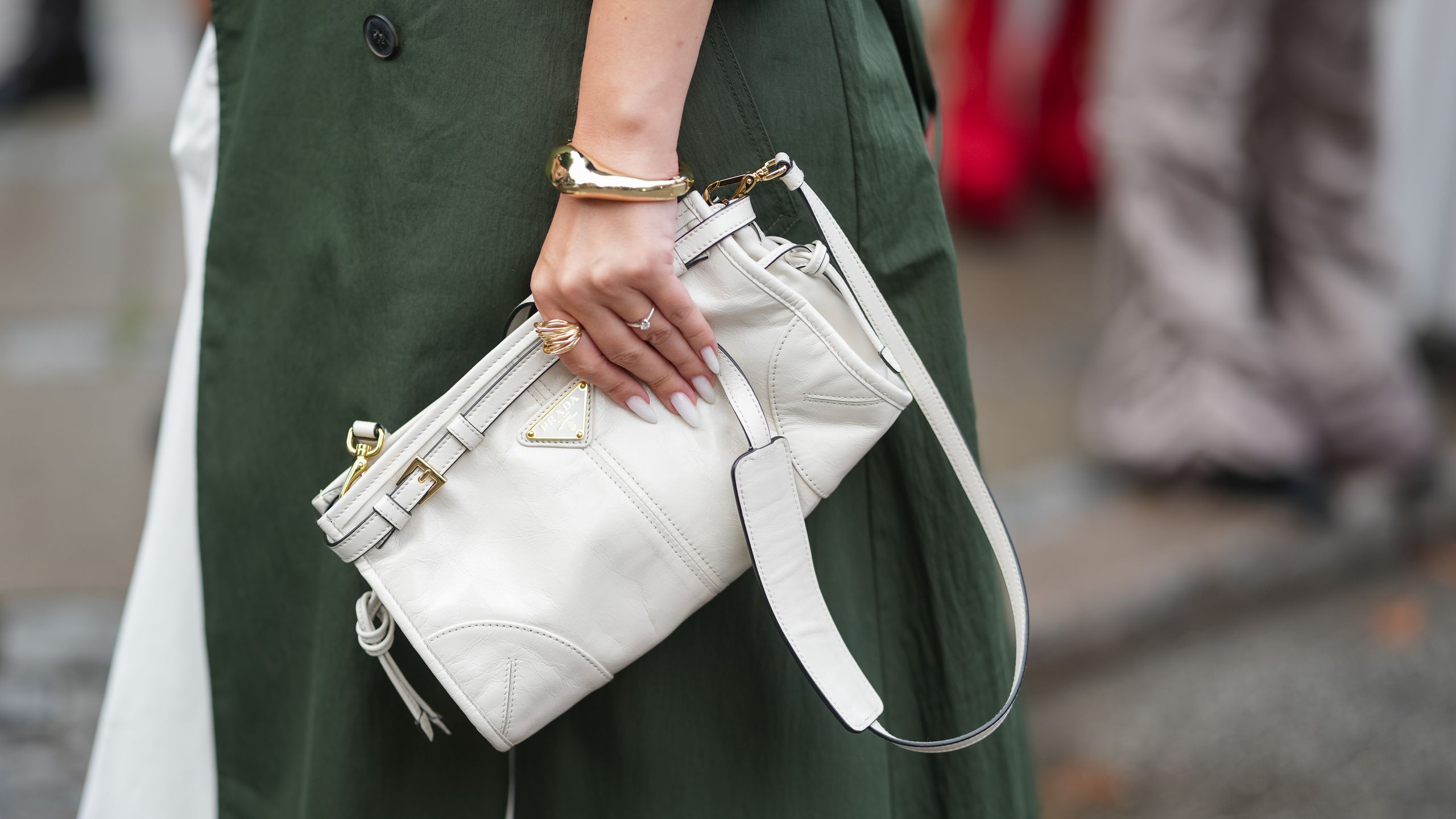 Ideas de manicuras inspiradas en Cloud Dancer