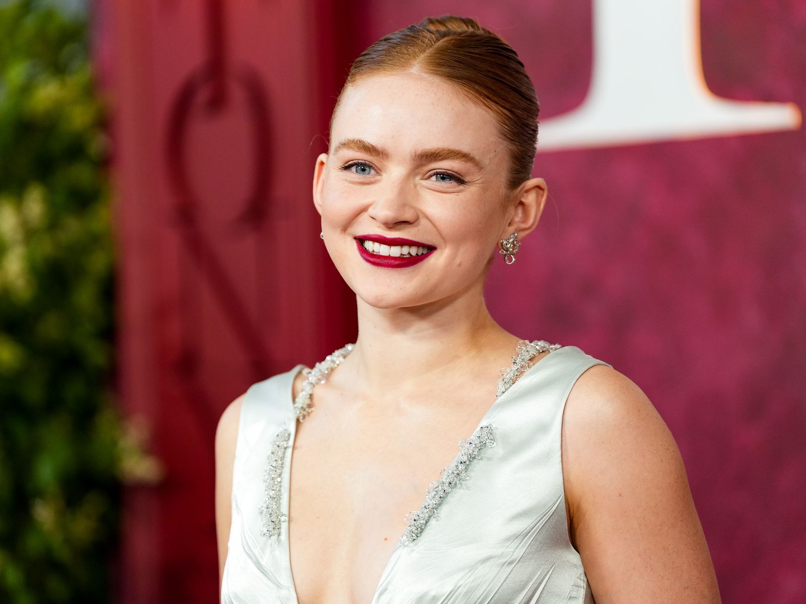 Cómo Sadie Sink "protegió inconscientemente" a su yo más joven en medio de la fama de Stranger Things