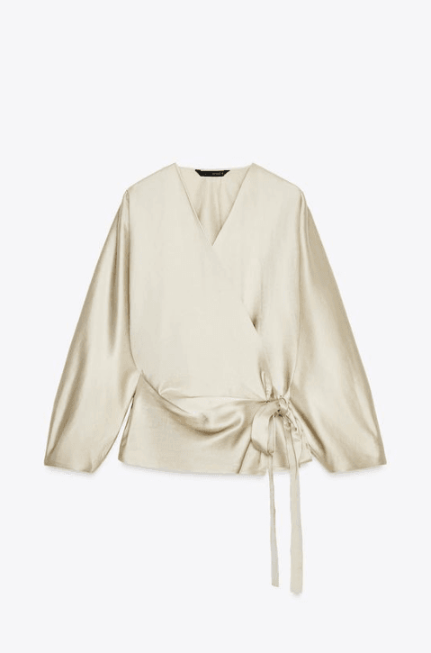 Blusa de Zara. Comprar aquí.